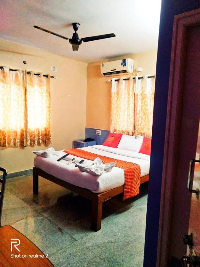 Oyo 75854 Hotel Harsha Residency Bangalore Extérieur photo