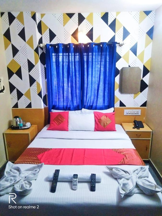 Oyo 75854 Hotel Harsha Residency Bangalore Extérieur photo