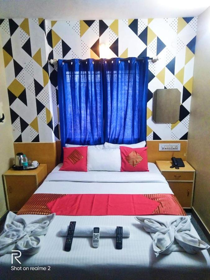 Oyo 75854 Hotel Harsha Residency Bangalore Extérieur photo