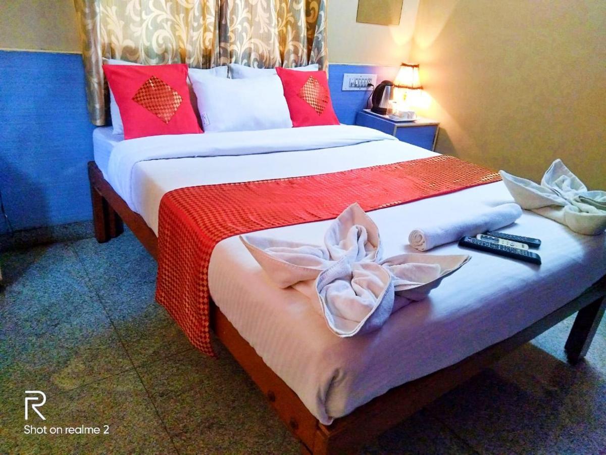 Oyo 75854 Hotel Harsha Residency Bangalore Extérieur photo